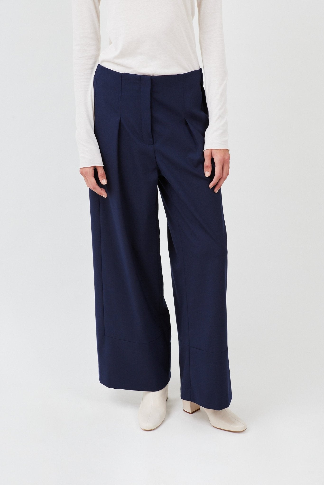 Wide-Leg Suit Pants with Half Waistband Navy – Maison Marron et amis