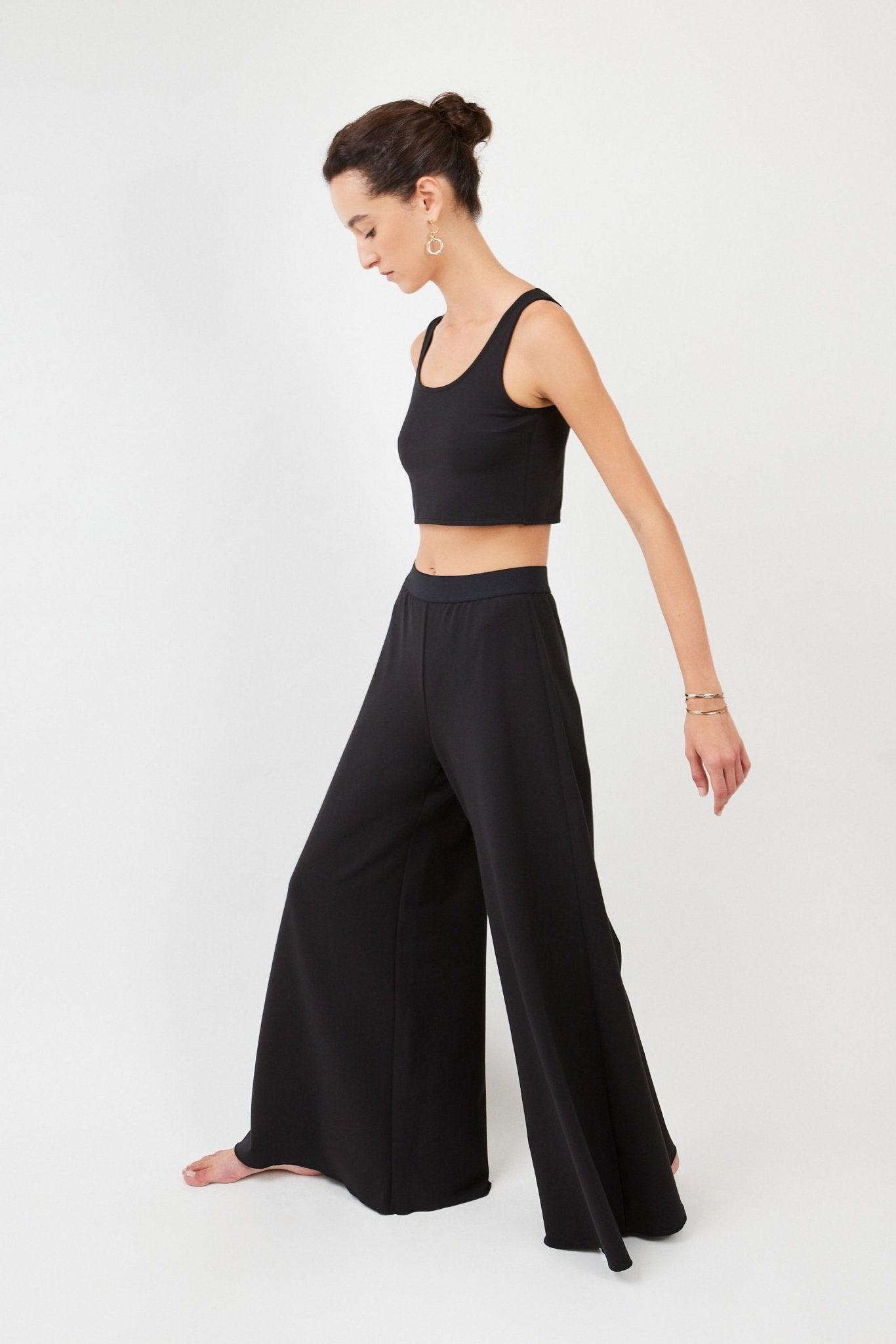 Fluid Wide-Leg Pants – Designed for Dance & Elegant Movement | Black - Maison Marron et amis