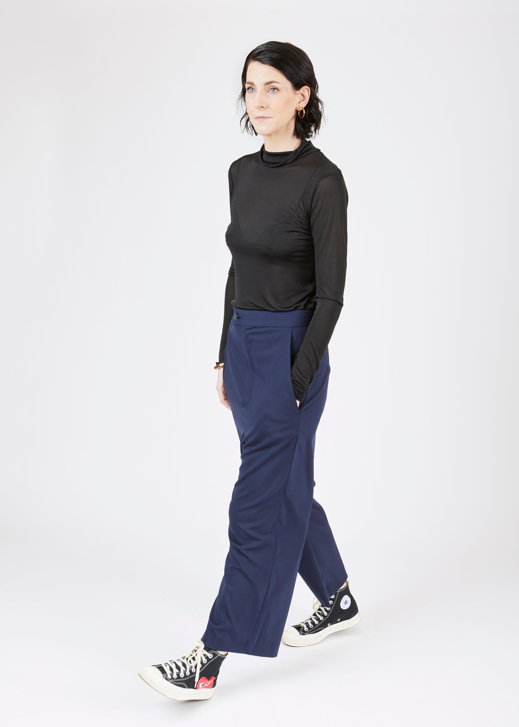 Low Crotch Trousers  – tailored fit with relaxed silhouette| Navy - Maison Marron et amis