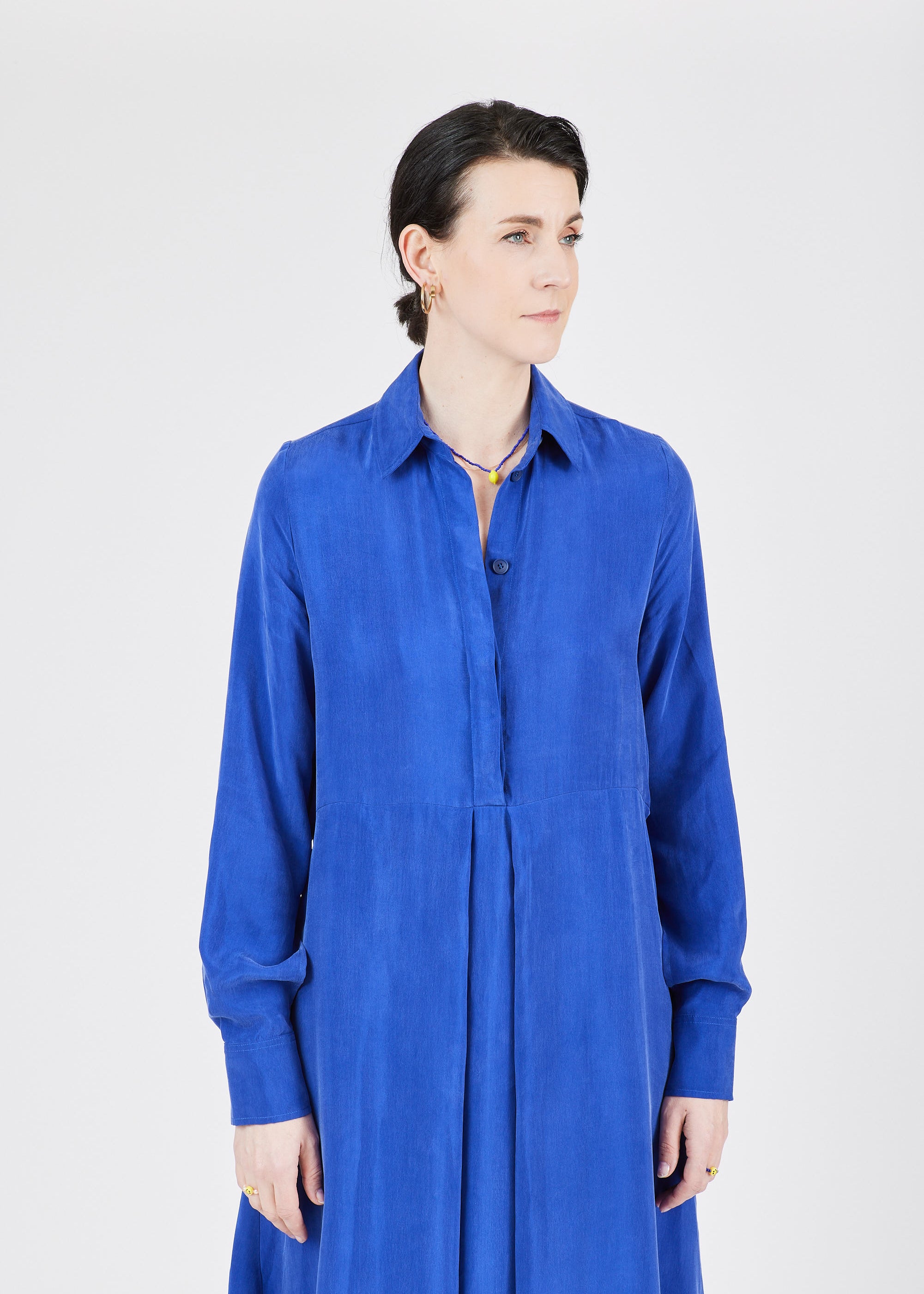 Midi Shirt Dress Lightweight Ultramarine — hidden button placket, with pockets — Maison Marron et amis