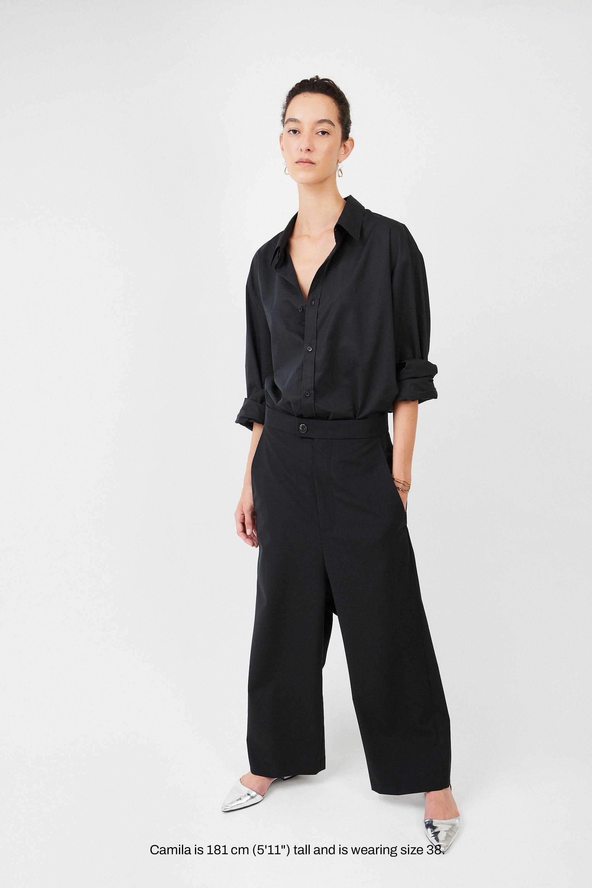 Low Crotch Trousers  – tailored fit with relaxed silhouette| Black - Maison Marron et amis