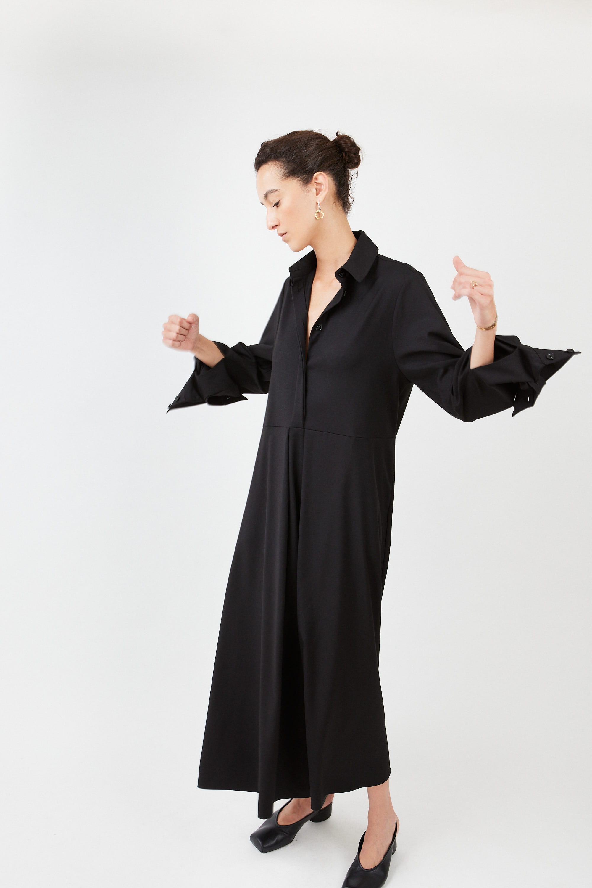 Black midi shirt dress with collar and hidden button placket, side view - Maison Marron et amis
