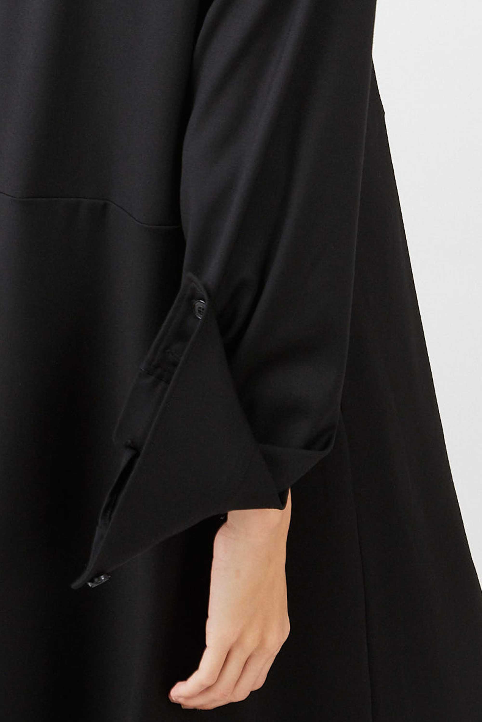 Sleeve and cuff detail of the black midi shirt dress - Maison Marron et amis