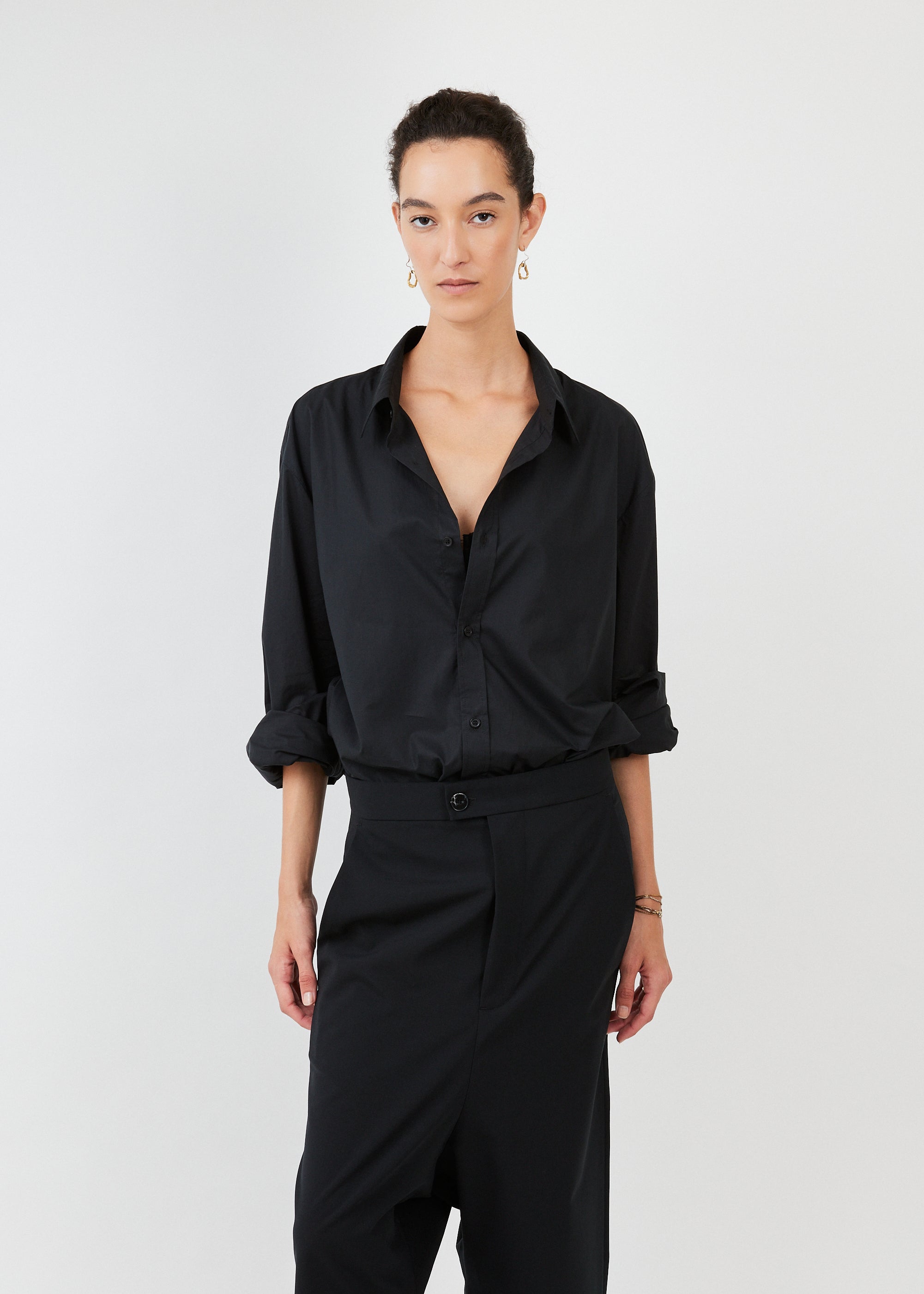 Triangle Shirt Cotton Poplin Black — extended sleeves, signature cuff — Maison Marron et amis