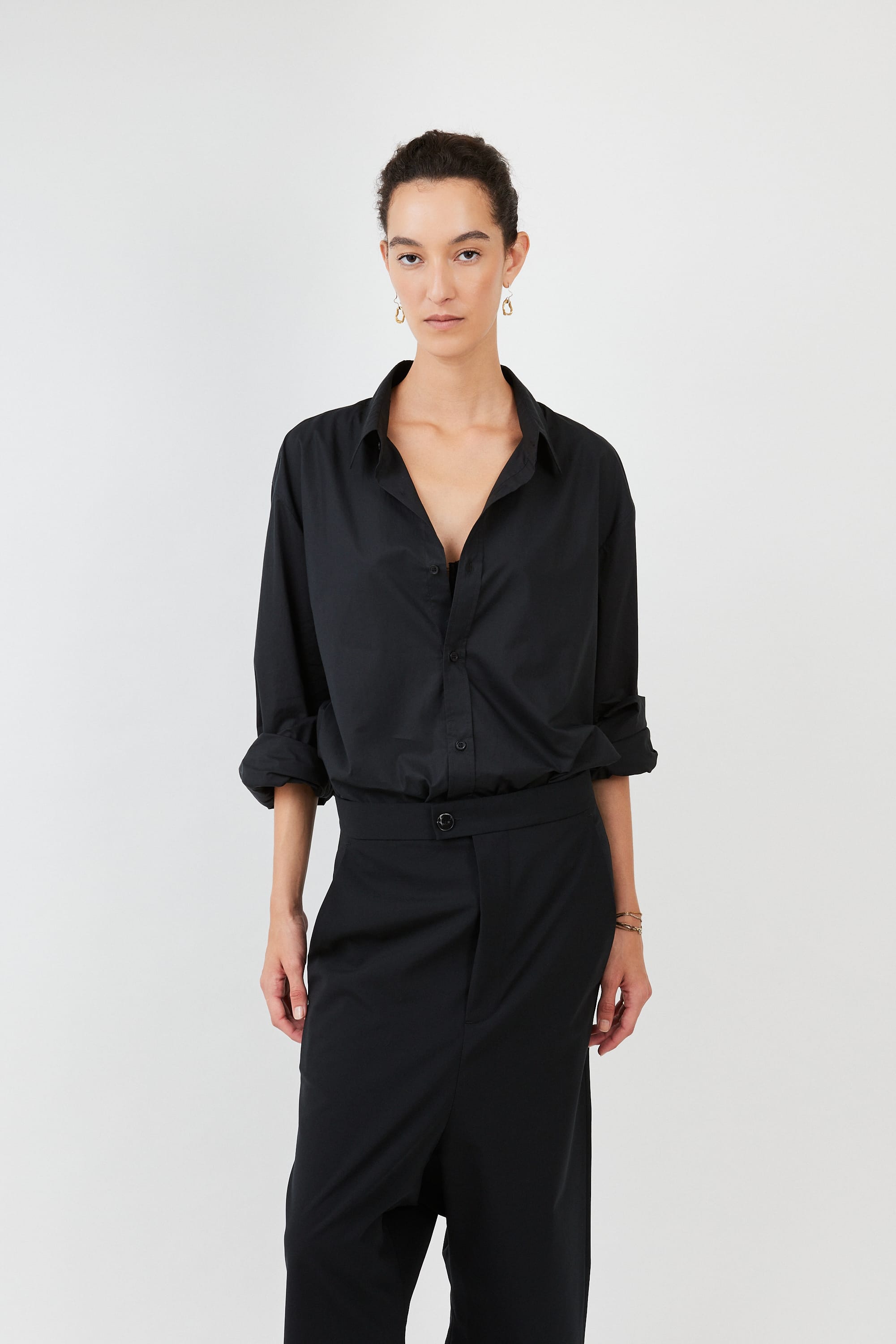 Triangle Shirt Cotton Poplin Black — extended sleeves, signature cuff — Maison Marron et amis