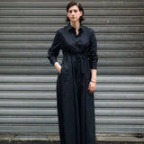 Full-Length Shirt Dress in black, worn in front of a shutter in Rome - Maison Marron et amis