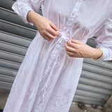 Full-Length Shirt Dress in white, detail of the hidden waist tunnel - Maison Marron et amis