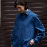 Denim Shirt in blue cotton denim, worn loose over the Denim n°1 Jeans - Maison Marron et amis