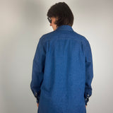Denim Shirt, back view with the rounded hem - Maison Marron et amis
