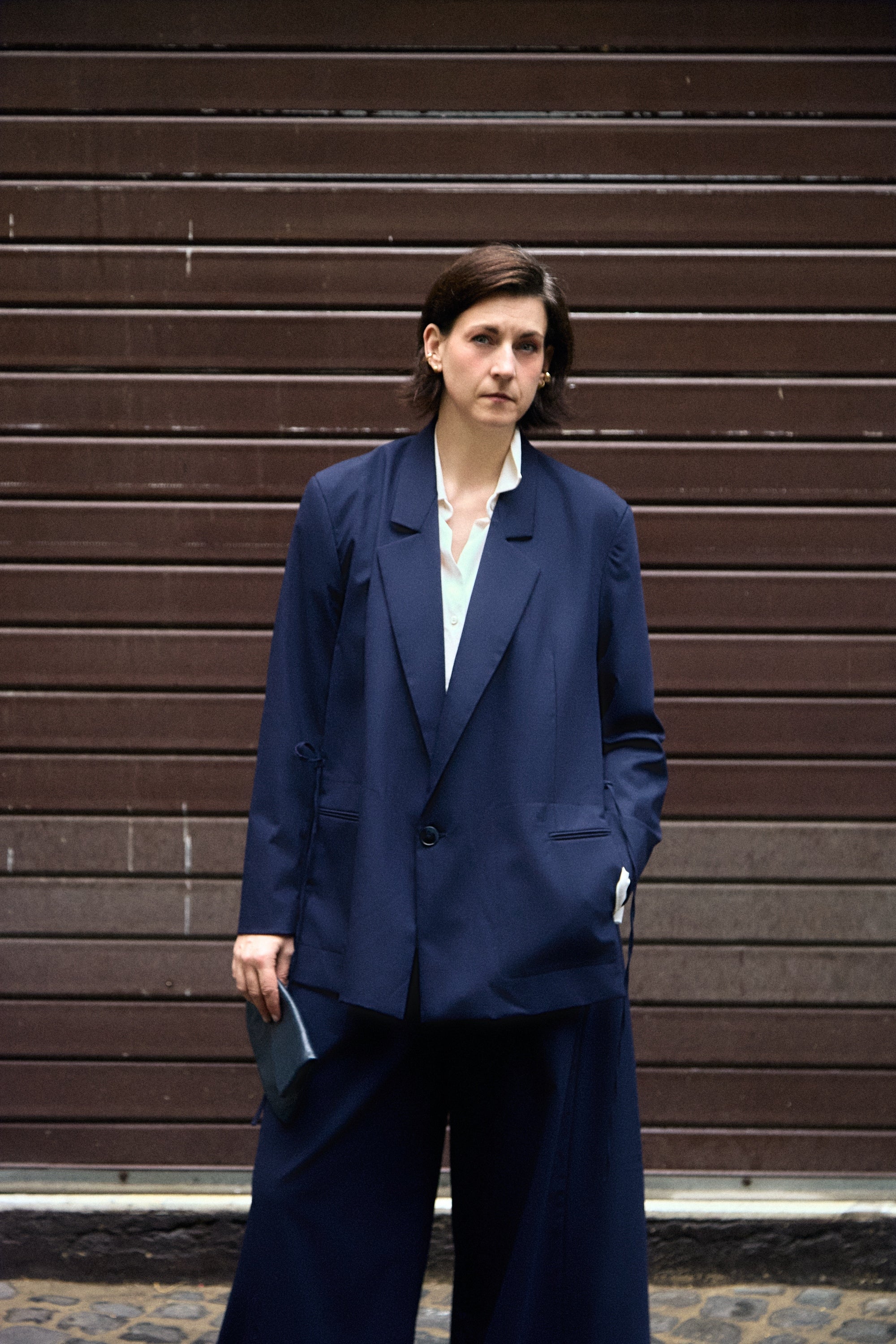 Open Side Blazer in navy worn open over a white shirt - Maison Marron et amis