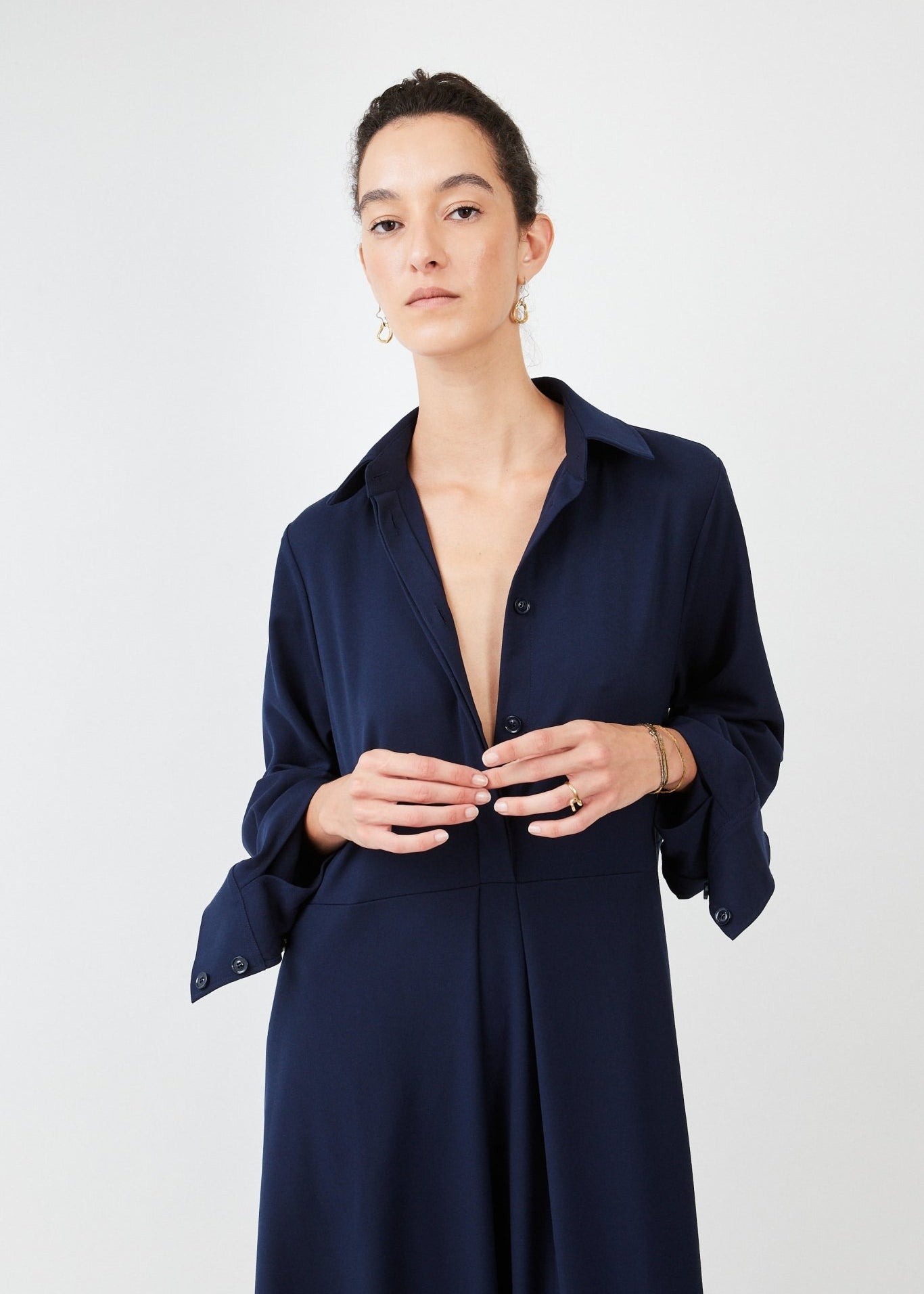 Model wearing midi shirt dress with elegant drape and modern fit| Navy - Maison Marron et amis