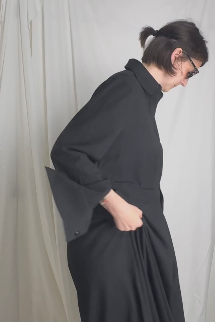 Video: black midi shirt dress in movement - Maison Marron et amis