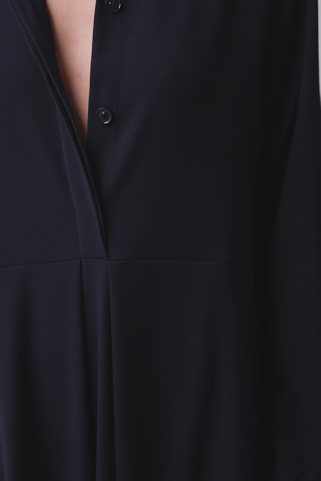 Model wearing midi shirt dress with elegant drape and modern fit| Navy - Maison Marron et amis