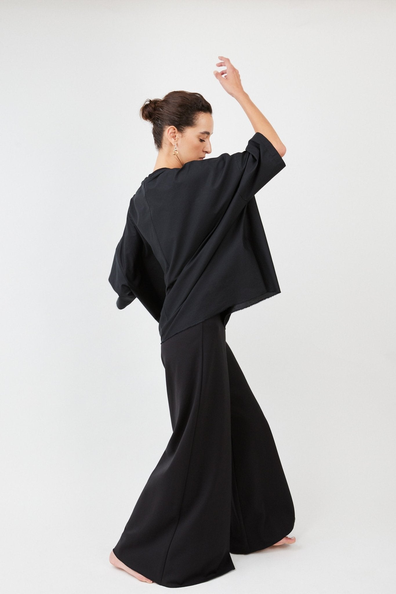 Wide-Leg Trousers with Soft Drape & Tailored Waistband – Ideal for Performers | Black - Maison Marron et amis